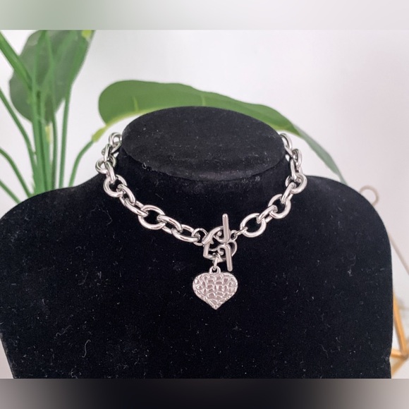 Chunky Stainless Steel Heart Toggle Bracelet - Picture 2 of 5